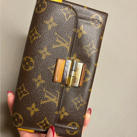Louis Vuitton Brown and Gold Monogram Wallet - Picture 3 of 16